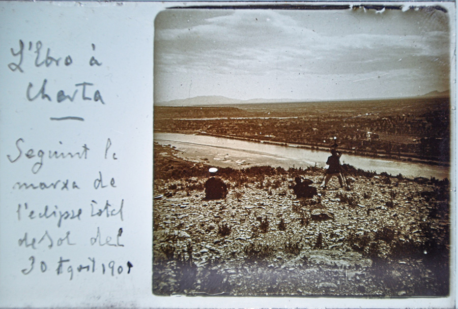 La Ribera d'Ebre durante el avance del eclipse de 1905. Propiedad de Agustí Jardí
